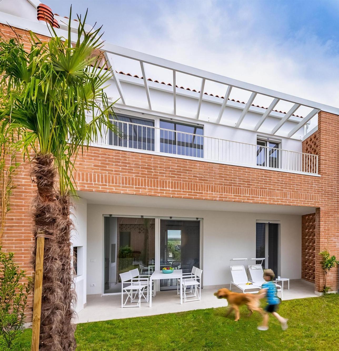 Pareus Beach Resort Caorle Bagian luar foto